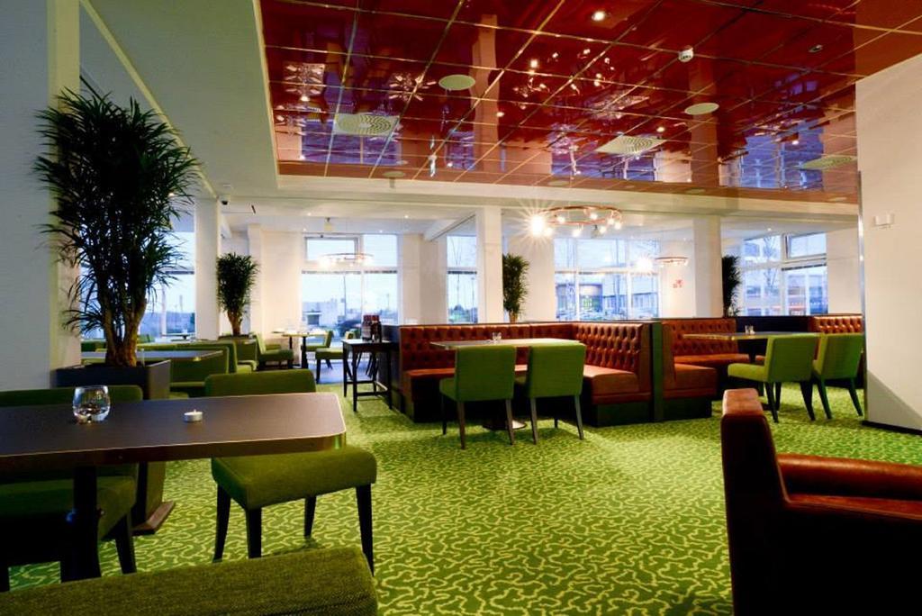 Hotel Red & Green Narpio Bagian luar foto